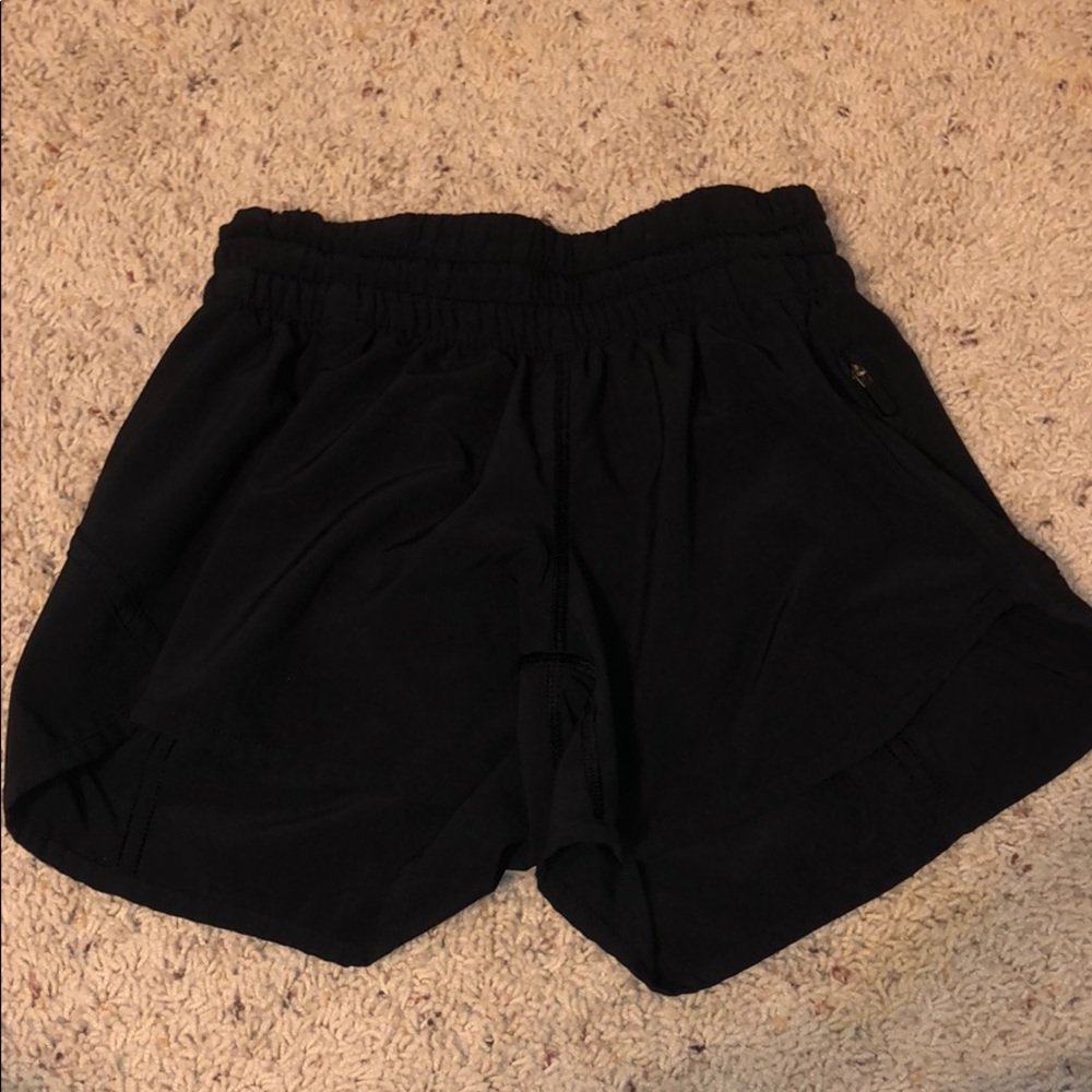 Lululemon size 4 black shorts